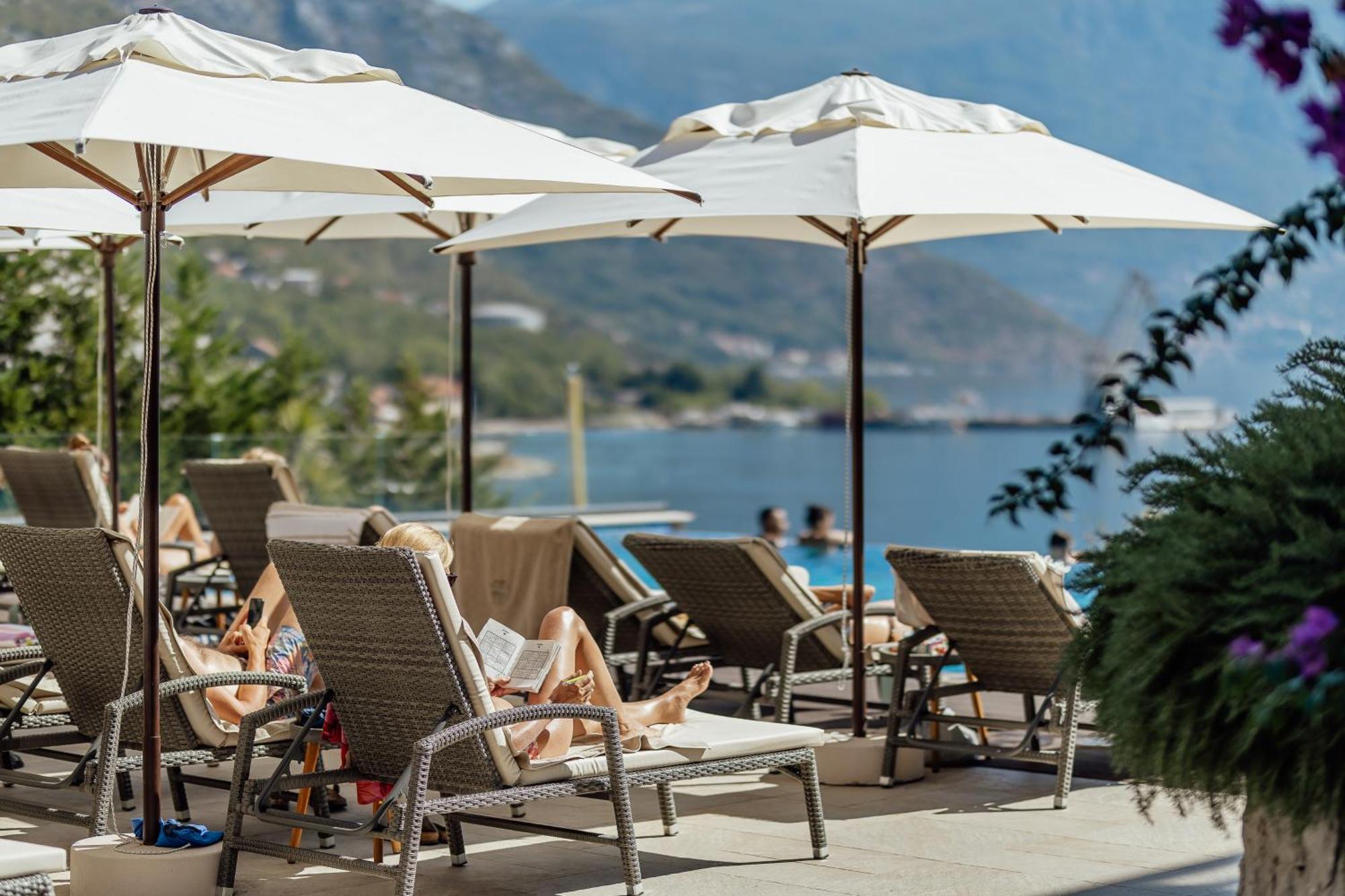 Bellezza Resort & Spa Kotor Buitenkant foto